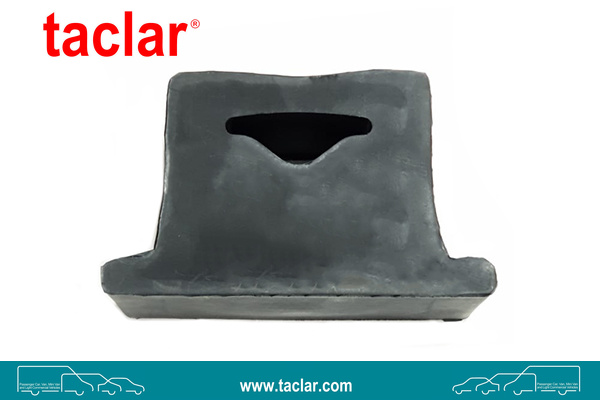STRUT MOUNTING LEAF SPRING REAR CENTER