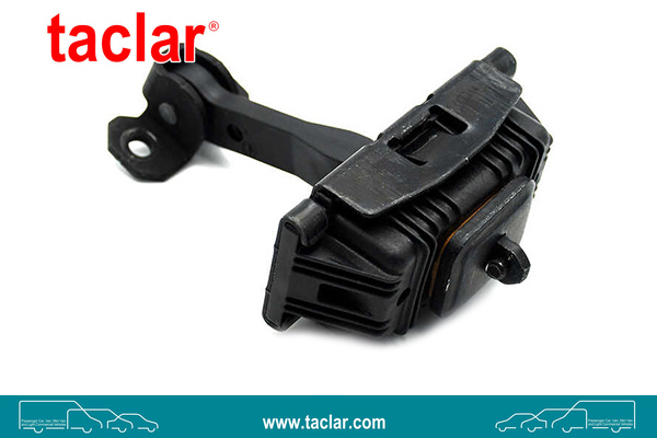 DOOR TENTER MECHANISM